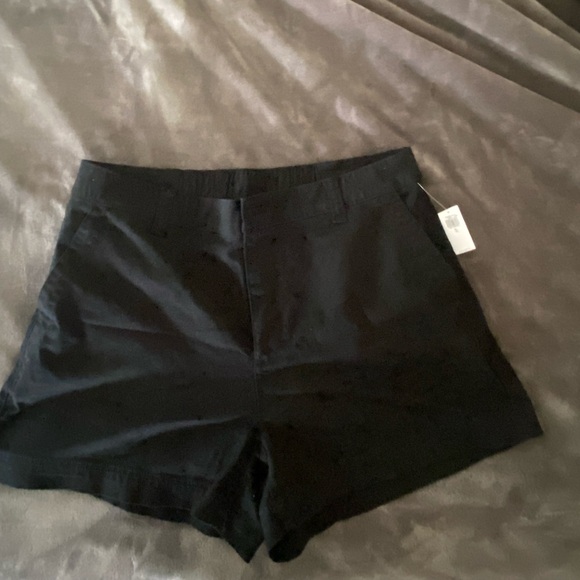 Old Navy BNWT women’s black chino shorts 3 and 1/2” inseam size XL - Picture 5 of 7